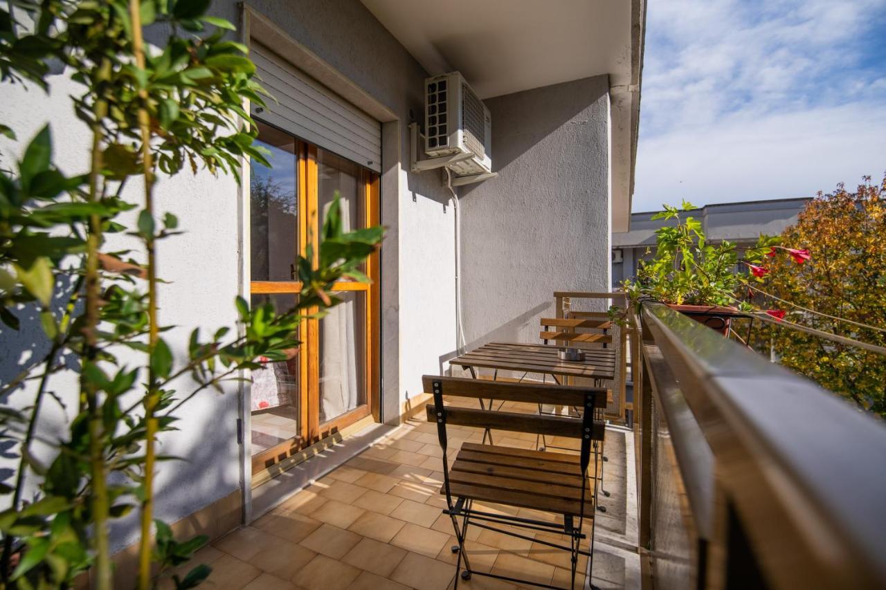 B&B A Casa Di Amici Caserta Exterior foto